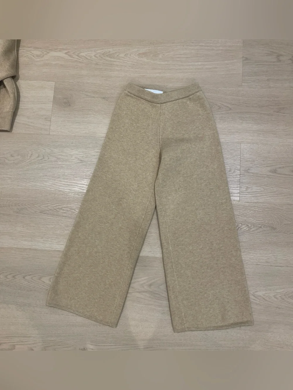 Zara Neutral Wide-Leg Knit Pants in Beige
